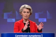 Chủ tịch Ủy ban  u Châu Ursula von der Leyen tổ chức họp báo về REPowerEU: triển vọng nguồn cung cấp khí đốt cho EU vào năm 2023, tại trụ sở Hội đồng  u Châu ở Brussels hôm 12/12/2022. (Ảnh: John Thys/AFP qua Getty Images)