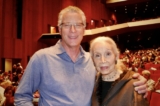 Ông Sloan Gunter và bà Sandra Hulse tham dự chương trình nghệ thuật biểu diễn Shen Yun tại Nhà hát Jones Hall for the Performing Arts, ở thành phố Houston, hôm 01/01/2023. (Ảnh: Sherry Dong/The Epoch Times)