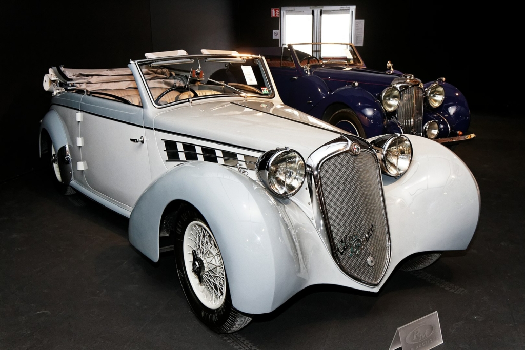 Một chiếc mui trần Alfa Romeo 6C 2500 đời 1939. (Ảnh: Thesupermat/CC BY – SA 3.0)