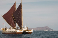 Thiết kế thuyền hai thân của Hokule‘a khiến con thuyền này ổn định nhằm thực hiện những chuyến hải trình băng qua đại dương lớn nhất thế giới. (Ảnh: Được đăng dưới sự cho phép của Polynesian Voyaging Society)
