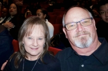 Cặp vợ chồng thưởng lãm Shen Yun nhân dịp kỷ niệm ngày cưới