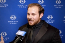 Một vị chủ doanh nghiệp hy vọng Shen Yun có thể mang thông điệp của buổi diễn về Trung Quốc