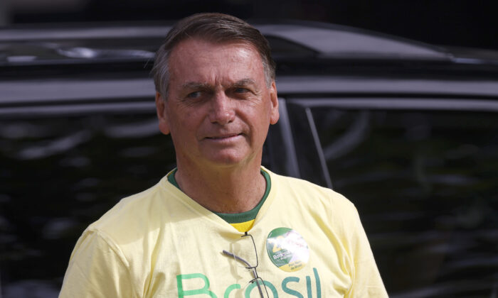 Cựu Tổng thống Brazil Bolsonaro đang được theo dõi tại một bệnh viện ở Florida