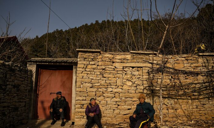 Người dân Trung Quốc: Huyện nông thôn có hơn 1,000 người tử vong trong đợt bùng phát mới đây