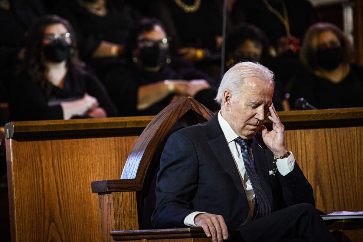 Tổng thống Joe Biden tham dự một buổi lễ thờ phượng tại Nhà thờ Baptist Ebenezer ở Atlanta, hôm 15/01/2023. (Ảnh: Brendan Smialowski/AFP qua Getty Images)