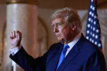 Cựu Tổng thống Hoa Kỳ Donald Trump nói trong một sự kiện đêm bầu cử tại Mar-a-Lago ở Palm Beach, Florida, hôm 08/11/2022. (Ảnh: Joe Raedle/Getty Images)