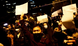 Tổ chức nhân quyền: Một số người biểu tình trong phong trào ‘Giấy Trắng’ ở Trung Quốc vẫn bị giam giữ