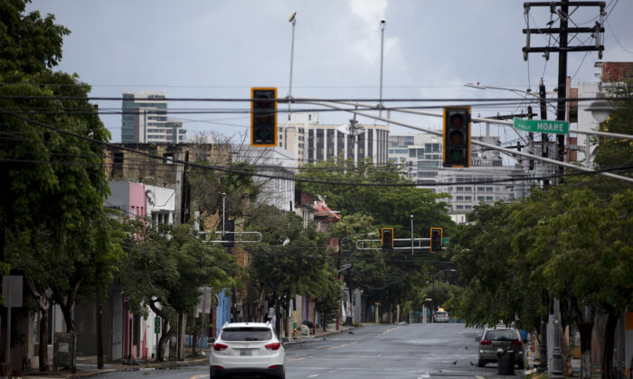 Khu du lịch Condado ở San Juan sau khi cơn bão Fiona tấn công quốc gia vùng Caribê này ở San Juan, Puerto Rico, hôm 19/09/2022. (Ảnh: Jose Jimenez/Getty Images)