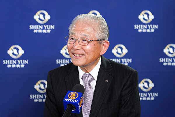 Một Phó Chủ tịch Đại học Y khoa: Shen Yun dạy về ‘Các giá trị chiến lược lâu dài’