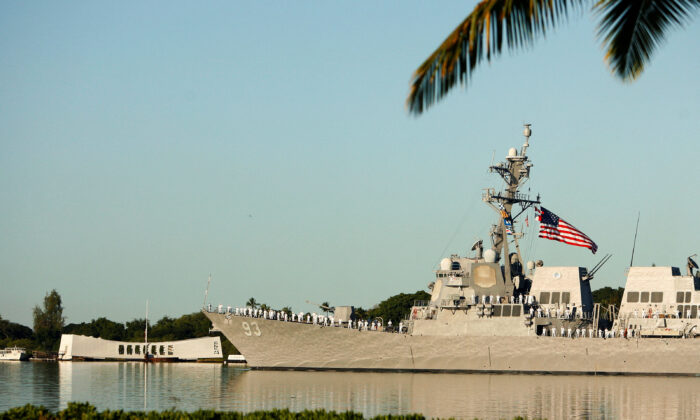 Chiến hạm Hoa Kỳ đi qua Eo biển Đài Loan nhạy cảm