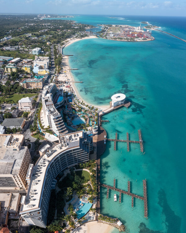 Trung tâm thành phố Nassau, Bahamas, hôm 03/12/2022. (Ảnh: Nicholas Ewing/The Epoch Times)
