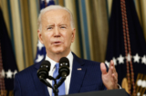 Tổng thống Hoa Kỳ Joe Biden có bài diễn văn tại Phòng Tiệc Quốc gia tại Tòa Bạch Ốc hôm 09/11/2022. (Ảnh: Samuel Corum/Getty Images)