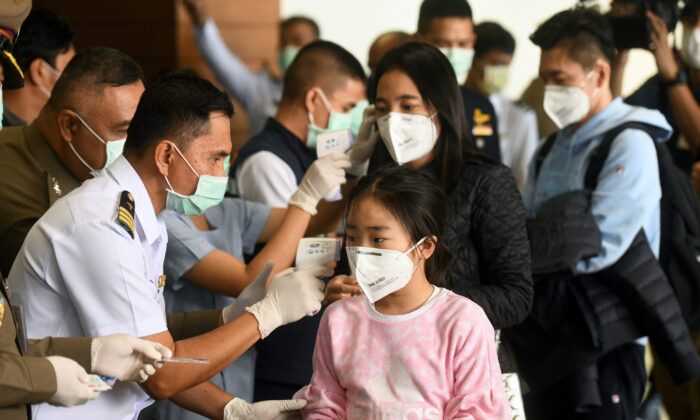 Thái Lan hủy quyết định yêu cầu du khách cho xem bằng chứng chích vaccine COVID-19