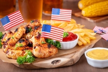 Các món ăn mang tính biểu tượng của mỗi tiểu bang trên khắp Mỹ quốc rất đa dạng… Để tìm hiểu về Hoa Kỳ, bạn nên bắt đầu bằng việc nếm thử các món ăn địa phương! (Ảnh: Shutterstock)