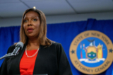 Tổng Chưởng lý New York Letitia James trình bày kết quả điều tra hôm 03/08/2021 tại thành phố New York. (Ảnh: David Dee Delgado/Getty Images)