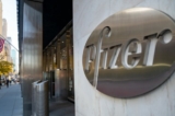Trụ sở chính của Pfizer tại Thành phố New York trong một bức ảnh tư liệu. (Ảnh: David Dee Delgado/Getty Images)