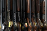 Các khẩu súng ở New York trong một ảnh tư liệu. (Ảnh: Timothy A. Clary/AFP qua Getty Images)
