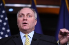 Phó Lãnh đạo Thiểu số Hạ viện Steve Scalise (Cộng Hòa-Louisiana) nói trong cuộc họp báo ở Hoa Thịnh Đốn, vào ngày 10/12/2019. (Ảnh: Saul Loeb/AFP qua Getty Images)