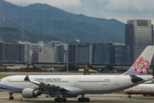 Một phi cơ chở khách của China Airlines tại Phi trường Tùng Sơn Đài Bắc ở Đài Bắc, Đài Loan, vào ngày 8/06/2020. (Ảnh: Ann Wang/Reuters)