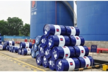 Việt Nam chi gần 1 tỷ USD cho nhập xăng dầu tháng một