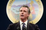 Thống đốc California Gavin Newsom nói trong một cuộc họp báo ở Sacramento, hôm 01/02/2023. (Ảnh: Justin Sullivan/Getty Images)