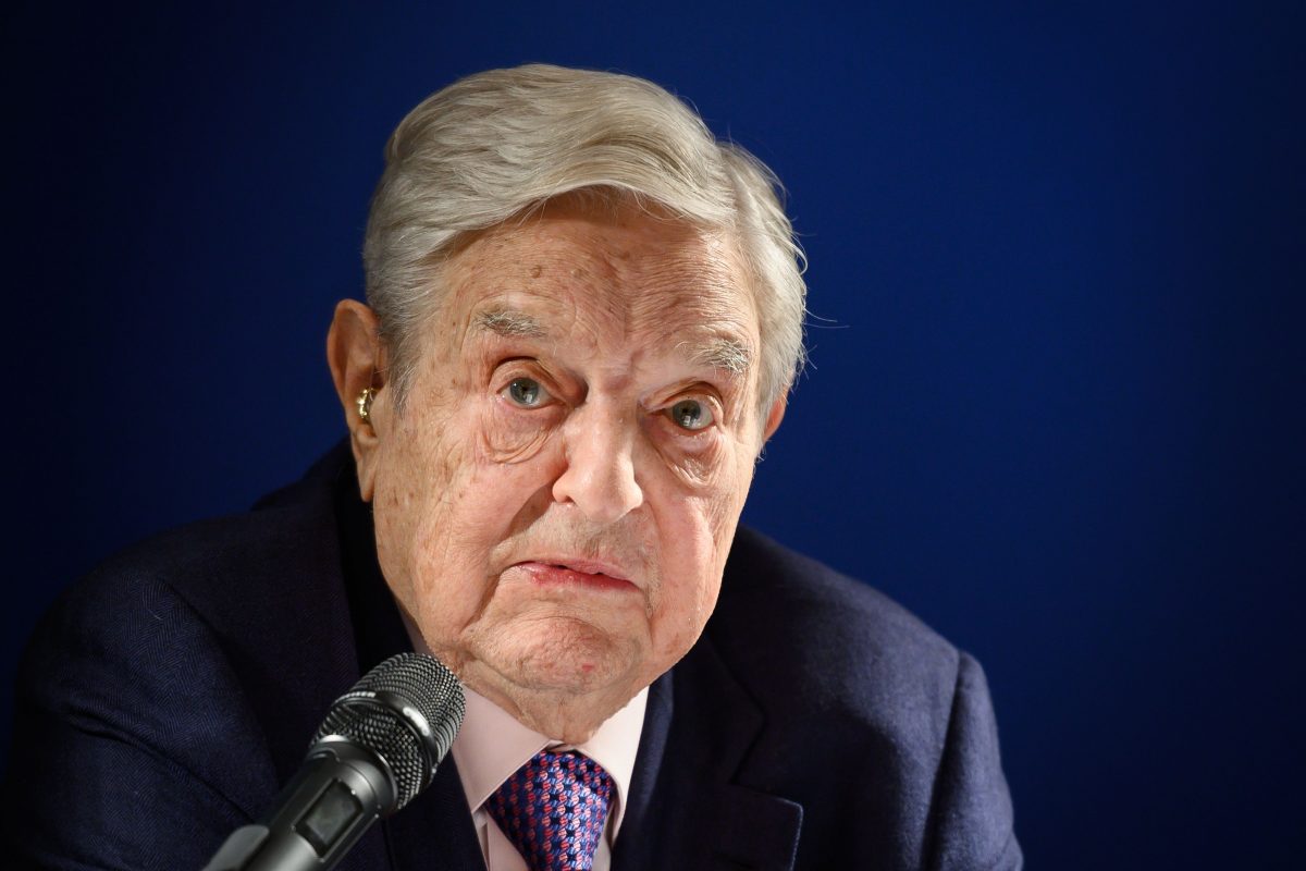 Nhà đầu tư, tỷ phú George Soros có bài diễn văn bên lề cuộc họp thường niên của Diễn đàn Kinh tế Thế giới ở Davos, miền đông Thụy Sĩ, vào ngày 24/01/2019. (Ảnh: Fabrice Coffrini/AFP/Getty Images)