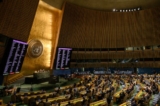 Một màn hình hiển thị kết quả bỏ phiếu trong một cuộc họp của Đại hội đồng Liên Hiệp Quốc tại trụ sở Liên Hiệp Quốc ở Thành phố New York hôm 12/10/2022. (Ảnh: Ed Jones/AFP qua Getty Images)