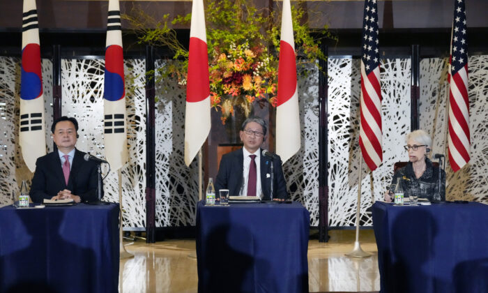 Nhật Bản, Nam Hàn, Hoa Kỳ cam kết ‘đẩy lùi’ Trung Quốc cộng sản