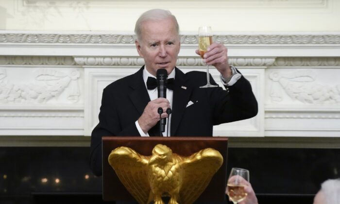 TT Biden mời các thống đốc dự tiệc tối tại Tòa Bạch Ốc