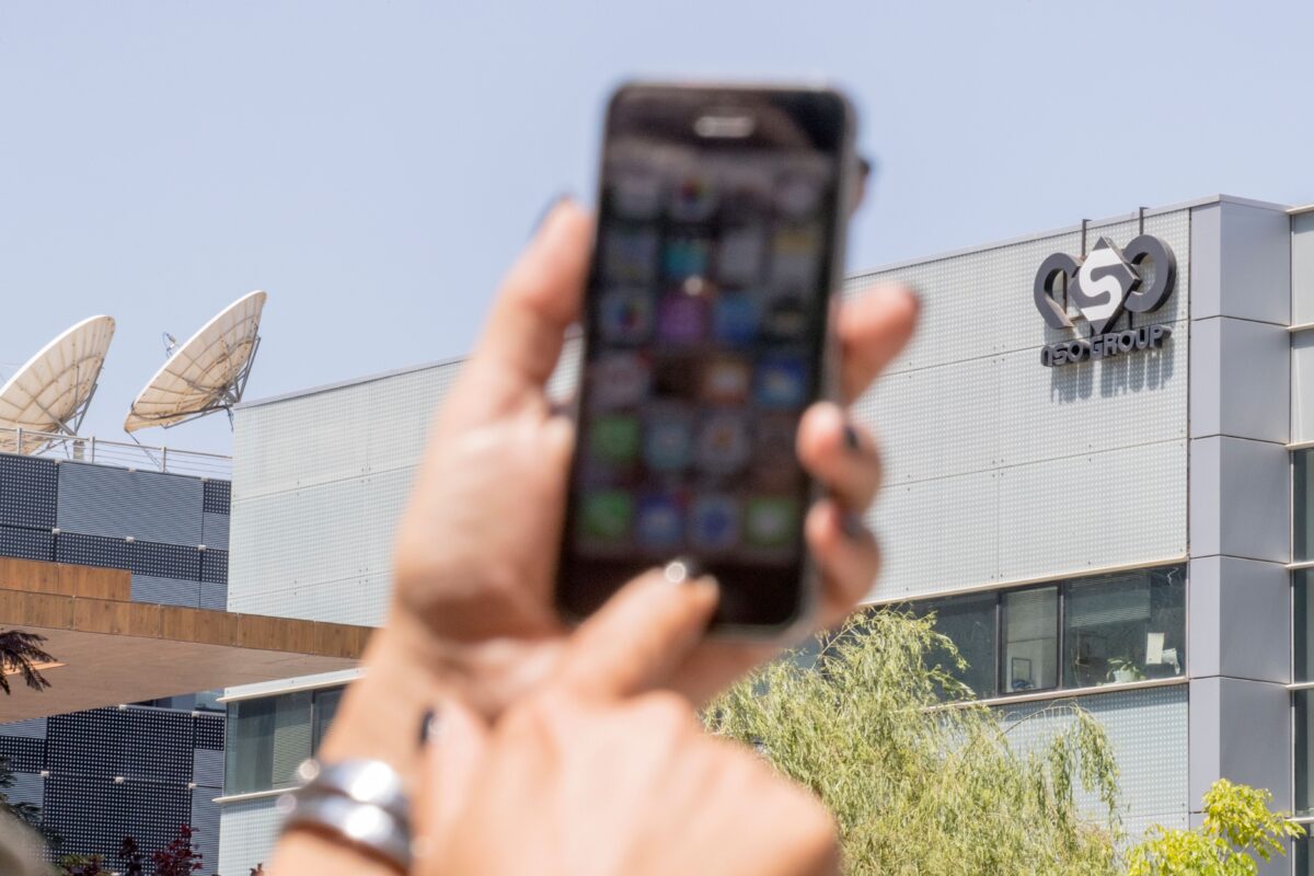 Hoa Kỳ: CISA cảnh báo hàng triệu người dùng iPhone nên thay đổi cài đặt ngay bây giờ