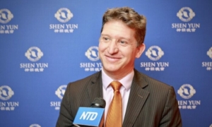 Một luật sư: Shen Yun triển hiện sự cân bằng và ‘Làm chủ nguồn năng lượng’