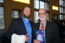 Shen Yun cho khán giả thấy những gì đang thực sự xảy ra ở Trung Quốc