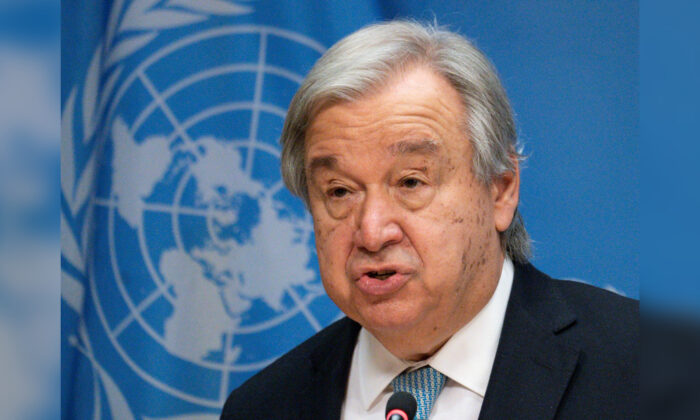 Tổng thư ký Liên Hiệp Quốc Antonio Guterres trình bày trước các phóng viên trong một cuộc họp báo ở New York hôm 08/06/2022. (Ảnh: Mary Altaffer/AP Photo)