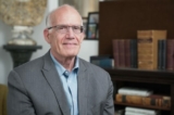 Nhà sử học kiêm nhà nghiên cứu văn hóa cổ đại Victor Davis Hanson. (Ảnh: York Du/The Epoch Times)