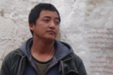 Ông Đoàn Tỉnh Cương (Doan Jinggang) ở Chùa Đại Chiêu (Tu viện Jokhang), Tây Tạng, năm 2011. (Ảnh: Do ông Đoàn Tỉnh Cương cung cấp)