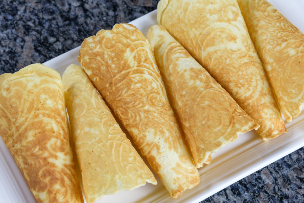 Bánh crepe Krumkake. (Ảnh: Shutterstock)