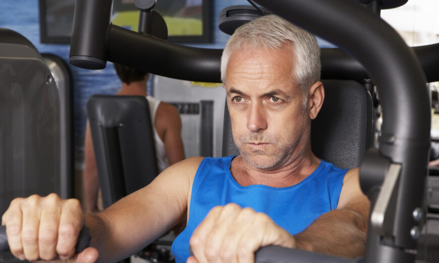 Cơ bắp yếu đi do lão hóa ngay cả khi bạn tập thể dục
