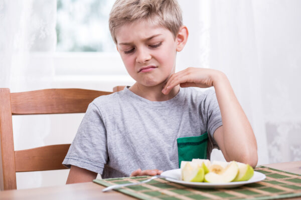 Chứng rối loạn ăn uống ít được biết đến, còn gọi là ARFID, thường phát triển trong thời thơ ấu. (Ground Picture/Shutterstock)