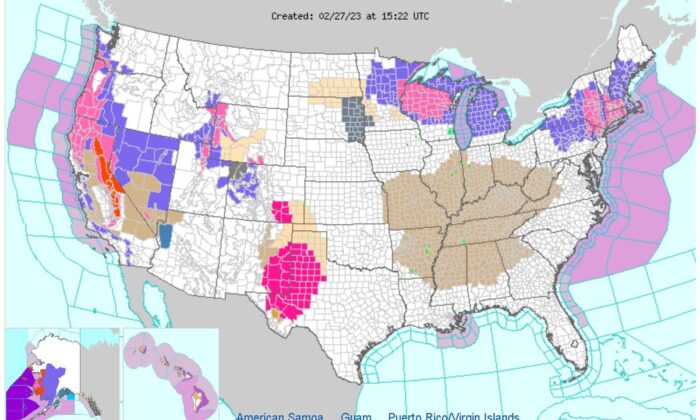 Cảnh báo bão tuyết hiển thị màu đỏ và khuyến cáo mùa đông hiển thị màu tím trên bản đồ của Cơ quan Thời tiết Quốc gia (NWS), hôm 27/02/2023. (Ảnh: Weather.gov)