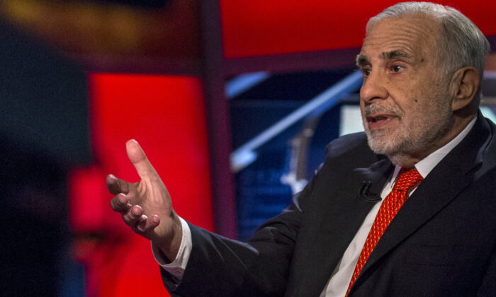 Nhà đầu tư tỷ phú Carl Icahn trả lời phỏng vấn trên Fox News ở New York, vào ngày 11/02/2014. (Ảnh: Reuters/Brendan McDermid/Ảnh tư liệu)