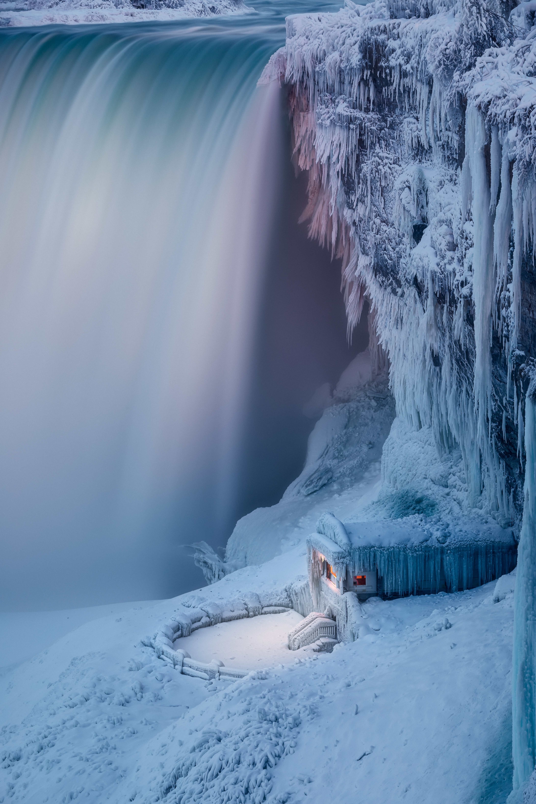 Bức ảnh “Frozen” (Băng giá) của nhiếp ảnh gia Zhenhuan Zhou. (Ảnh: Đăng dưới sự cho phép của ông Zhenhuan Zhou/Hiệp hội Khí tượng Hoàng gia)