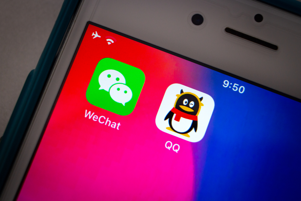 Ứng dụng WeChat và Tencent QQ. (Ảnh: Koshiro K/Shutterstock)