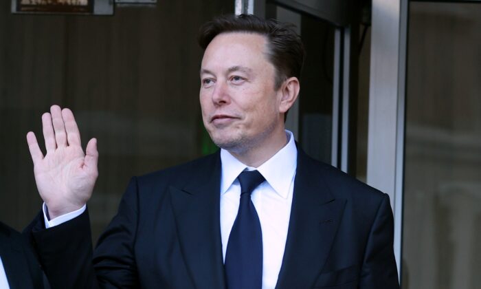 Ông Elon Musk lấy lại danh hiệu người giàu nhất thế giới khi giá cổ phiếu Tesla phục hồi