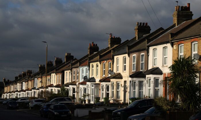 Những ngôi nhà liền kề ở phía đông nam London, hôm 13/01/2023. (Ảnh: Daniel Leal/AFP/Getty Images)
