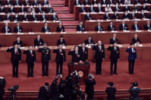 (Thứ 3 từ trái qua) ông Lý Thượng Phúc (Li Shangfu), Bộ trưởng Quốc phòng Trung Quốc tuyên thệ tại Đại lễ đường Nhân dân ở Bắc Kinh hôm 12/03/2023. (Ảnh: Noel Celis/AFP qua Getty Images)