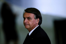 Tổng thống Brazil Jair Bolsonaro nhìn chăm chú sau một buổi lễ về Chính sách Giáo dục Quốc gia tại Cung điện Planalto ở Brasilia, Brazil, hôm 20/06/2022. (Ảnh: Ueslei Marcelino/Reuters)