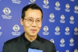 Ông Kang Young-man, một đạo diễn phim và giám đốc điều hành của Seoul Webfest, tham dự chương trình của Đoàn Nghệ thuật Biểu diễn Shen Yun tại Nhà hát Quốc gia Nam Hàn ở thủ đô Seoul, Nam Hàn hôm 15/02/2023. (Ảnh: Kim Guk-hwan/The Epoch Times)