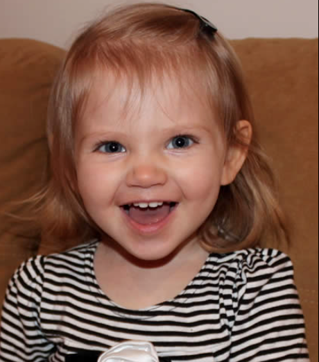 Bé Kyra Franchetti, 2 tuổi, đã bị cha của bé sát hại. Các nhà chức trách cho biết ông này đã bắn hai phát súng vào lưng cô bé trong một chuyến thăm không có sự giám sát, theo lệnh của tòa án, vào ngày 27/07/2016. (Ảnh: Đăng dưới sự cho phép của tổ chức Kyra Franchetti Foundation)