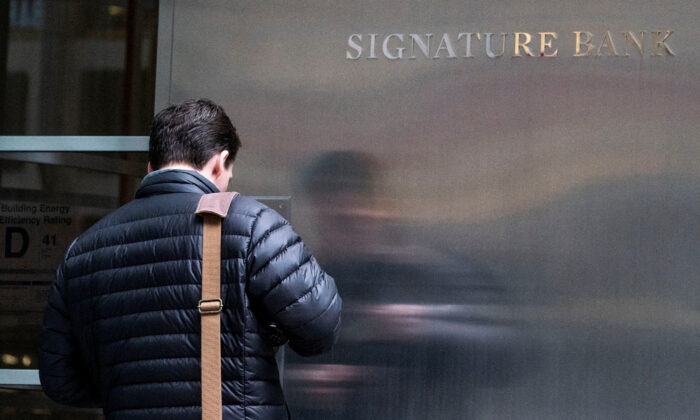 Hoa Kỳ: Các cơ quan quản lý thông báo đóng cửa ngân hàng Signature Bank của New York