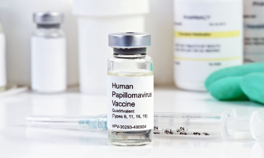 Vaccine HPV được xem là một trong những vaccine hiệu quả nhất được phát triển cho đến nay.(Ảnh: MedstockPhotos/Shutterstock)